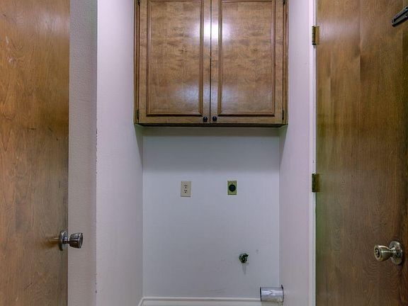 3rd image of 14 Fernwood Dr #S