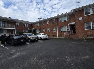 310 E 32nd St APT 4, Paterson, NJ 07504