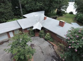135 Lakeview Ave, Dover, DE 19901