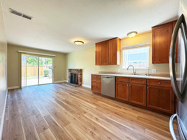 4149 Lemoyne Way — Photo 2