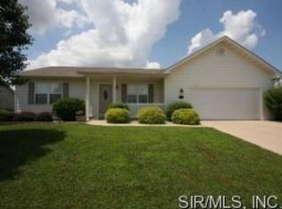 10920 Sylvan Vista Dr, Lebanon, IL 62254