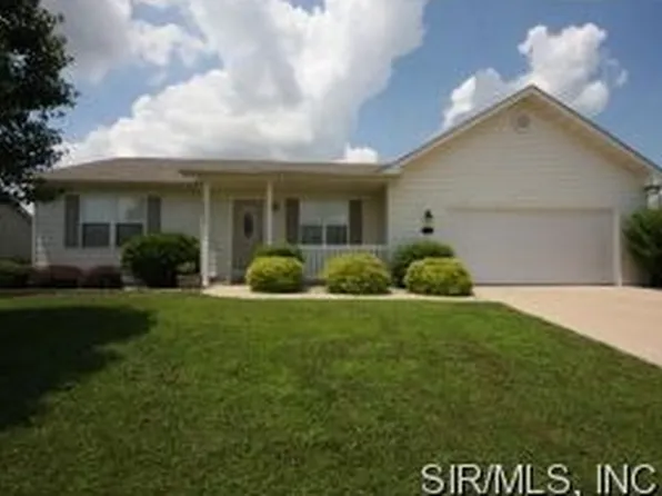 10920 Sylvan Vista Dr, Lebanon, IL 62254