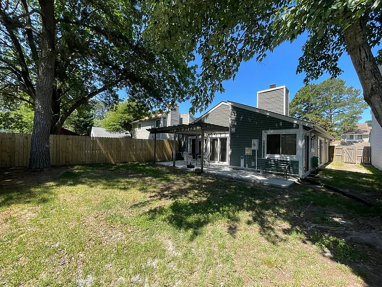 846 Crashaw St — Photo 33