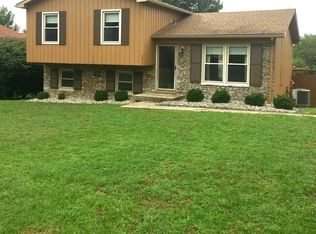 4511 Yager Ln, Louisville, KY 40241