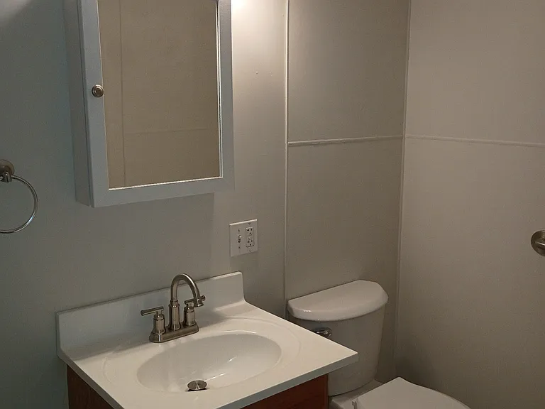 42 Alpine St #2 — Photo 4