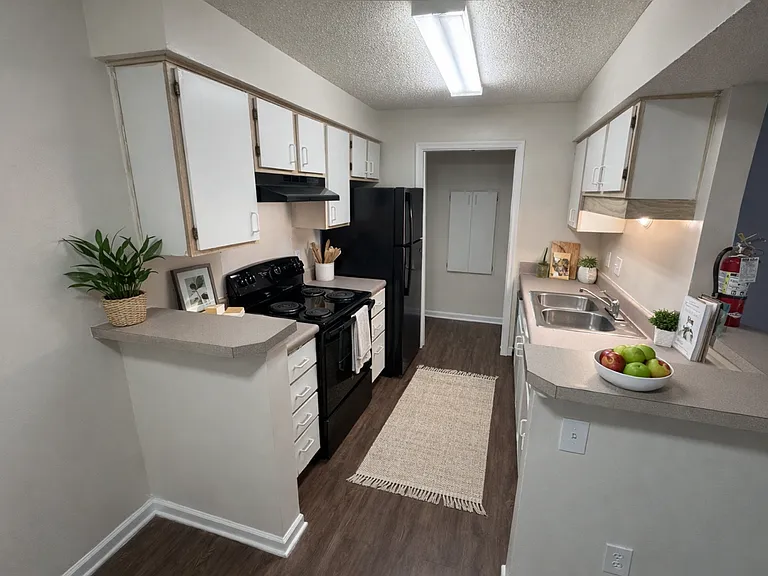 330 Commonwealth Cir #336 — Photo 3
