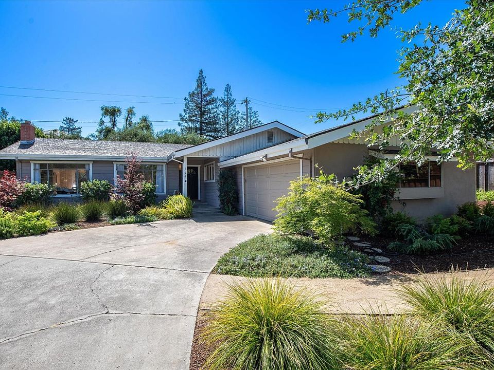 1st image of 104 Amanda Ln