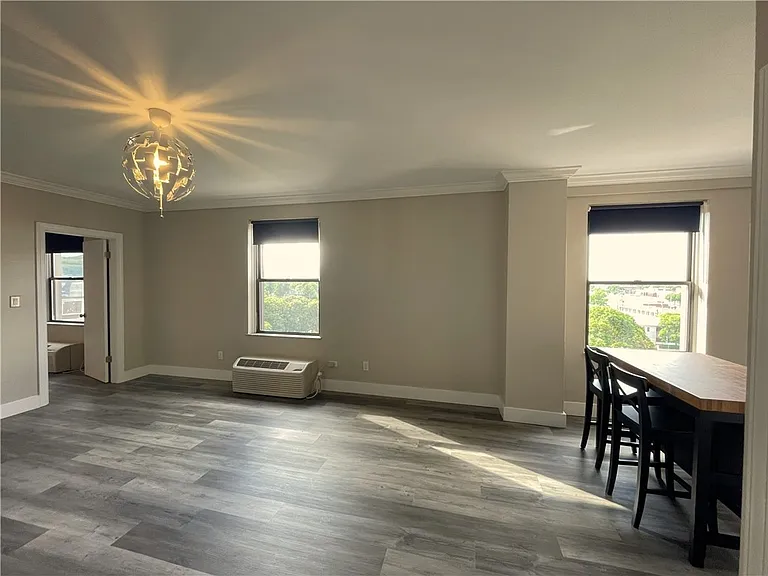 184 N Main St #812 — Photo 9