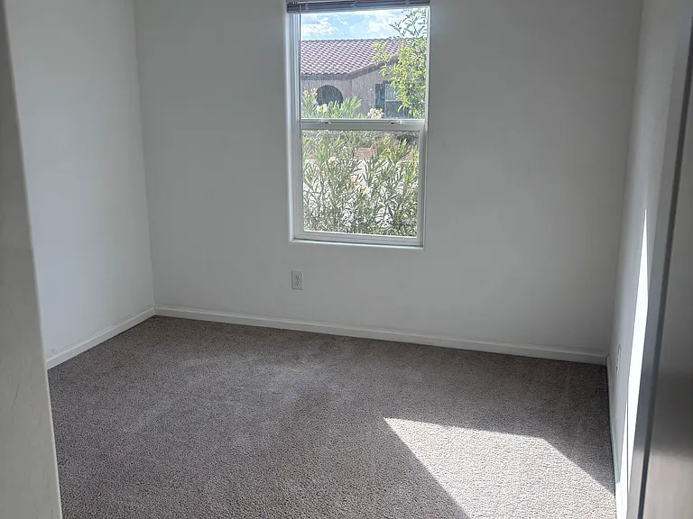 1427 E Jaycie Dr — Photo 19