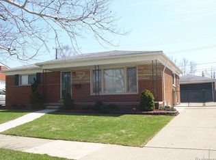 26621 Ashley St, Dearborn Heights, MI 48127