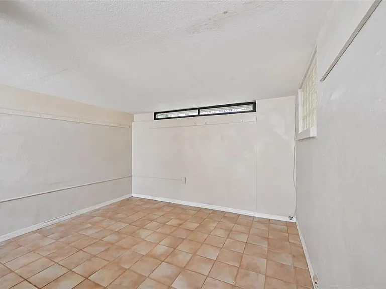 227 Southampton Dr #289 — Photo 33