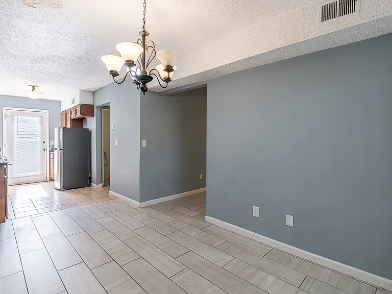 161 Wood Ct — Photo 20
