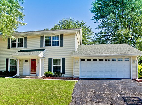 2nd image of 728 Sunrise Ln
