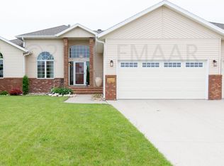 6257 Osgood Pkwy S, Fargo, ND 58104