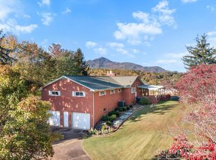 11 Aloha Cir, Candler, NC 28715