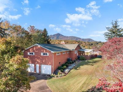 11 Aloha Cir, Candler, NC, 28715