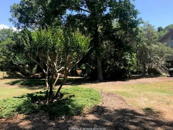 18 Hickory Ln, Hilton Head Island, SC 29928