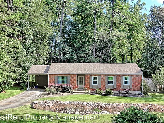 2nd image of 2031 Glenroy Pl SE