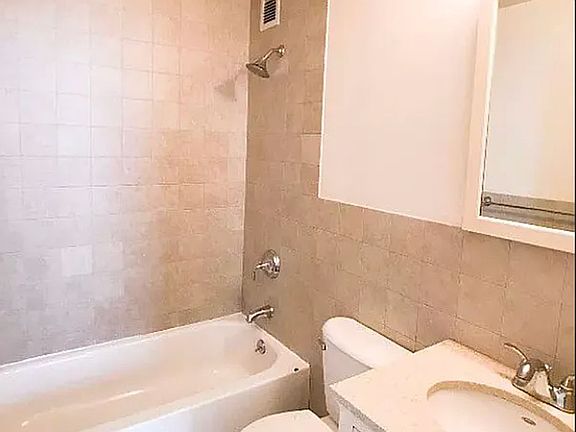 5th image of 112 1st Ave APT 4B