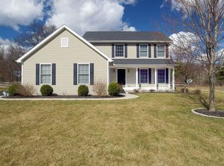 8330 Sycamore Woods Ln, Holland, OH 43528