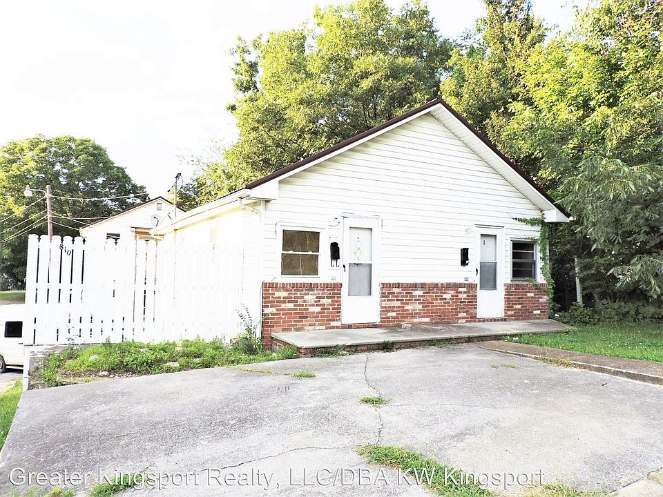 1st image of 810 Lamont St APT 1