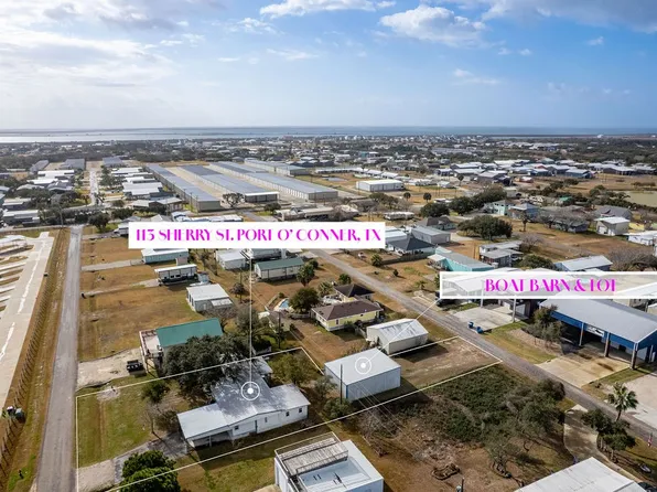113 Sherry St, Port O Connor, TX 77982