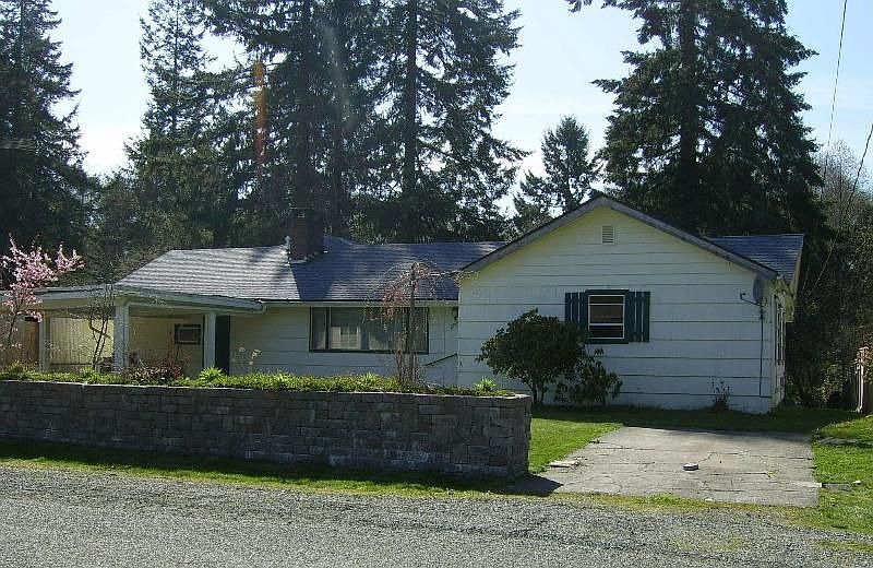 1st image of 2703 Bethel St NE