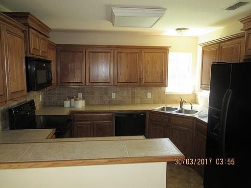 4th image of 7710 Venice Dr