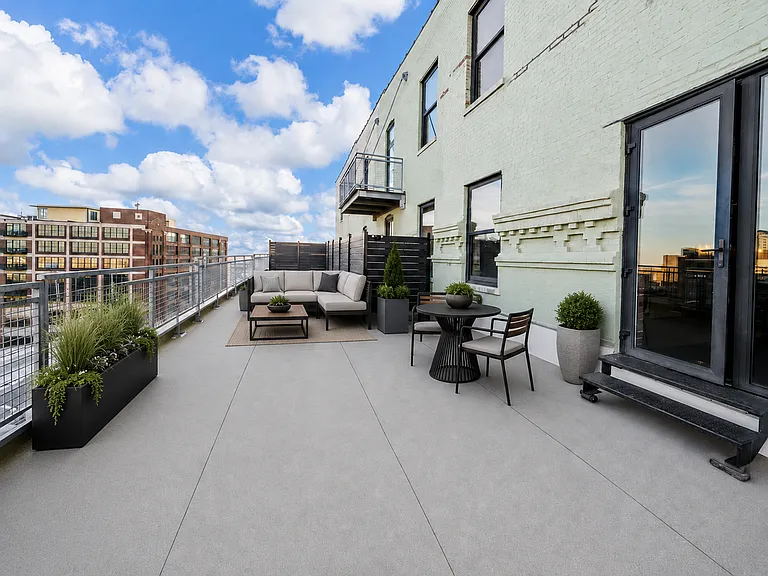 GW Apartments — Photo 14
