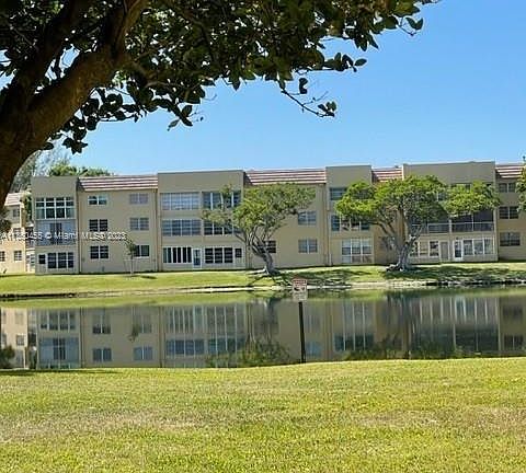 4th image of 5901 NW 61st Ave APT 209