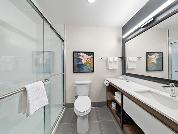 5th image of 864 E Harriman Pl