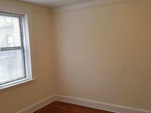 5th image of 68-09 Burns St #D2