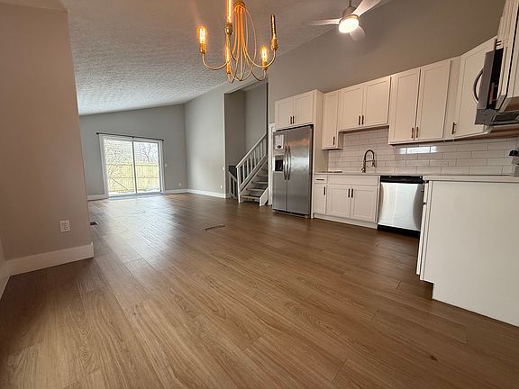 4th image of 6649 Centennial Dr