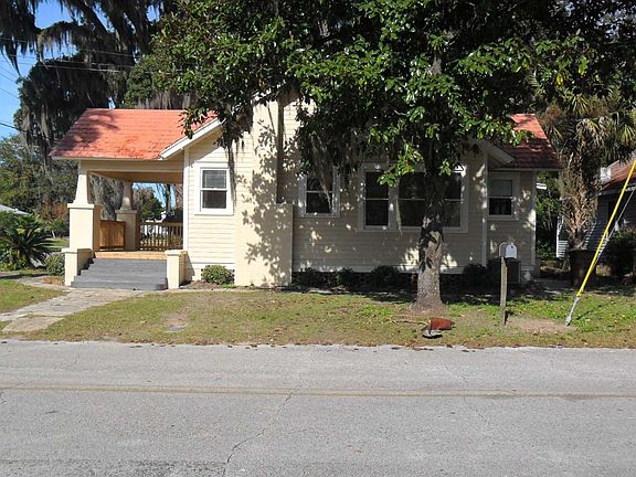 4th image of 447 NW Hamilton St