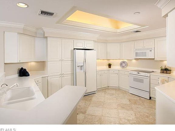 4th image of 7117 Pelican Bay Blvd #14