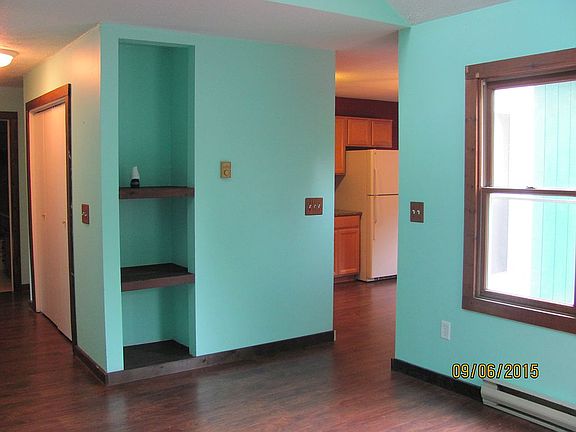 4th image of 105 Oriole Way