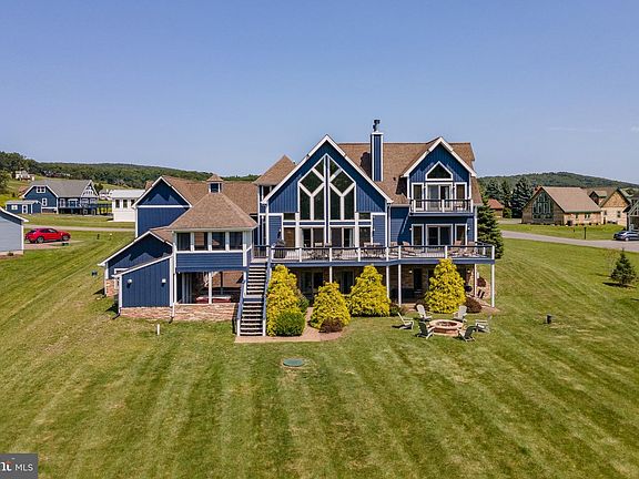 3rd image of 662 Waterfront Greens Dr