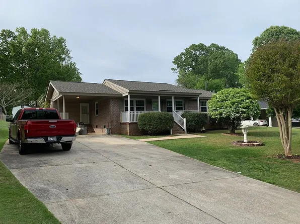328 Pinehurst Dr, Greenwood, SC 29646