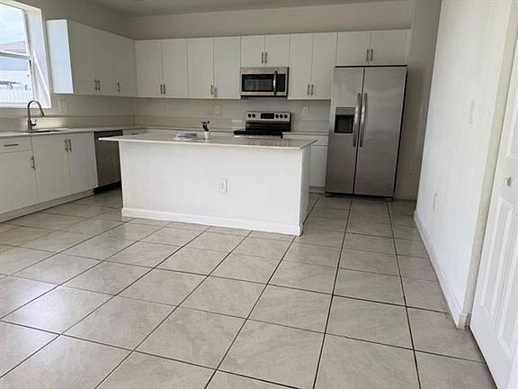 5th image of 12736 SW 211th St Suite 0
