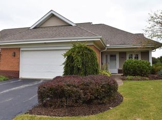 5402 Goldenrod Cir, Sheffield Village, OH 44035