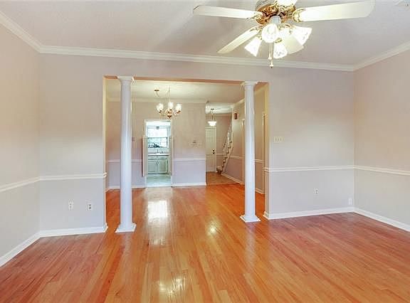 4th image of 4509 Shaw St APT 110