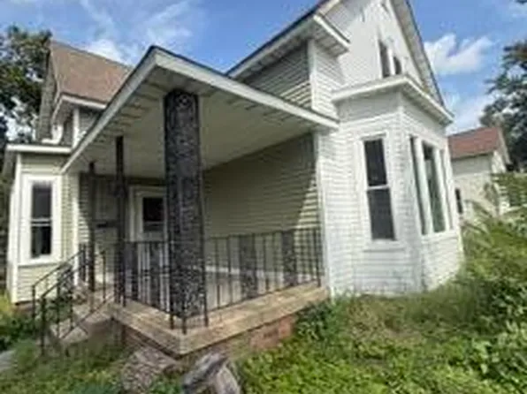 1110 E Cleveland Ave, Hobart, IN 46342