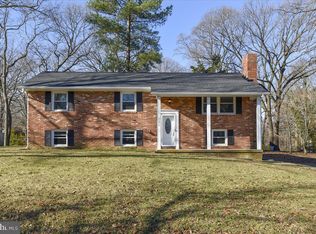 1176 Summit Dr, Annapolis, MD 21409