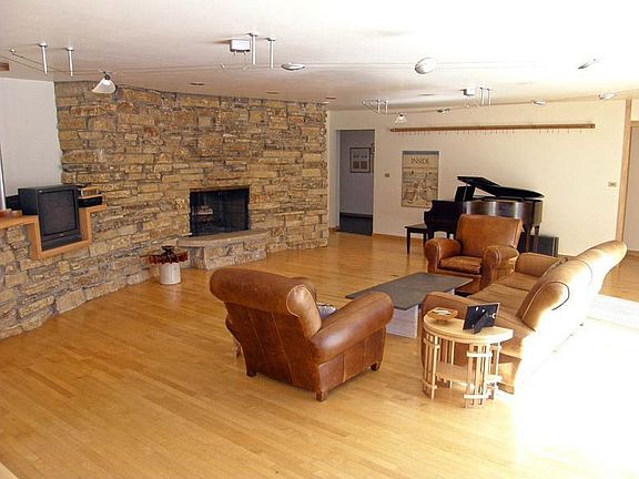 Beautiful Family Room with Fireplace