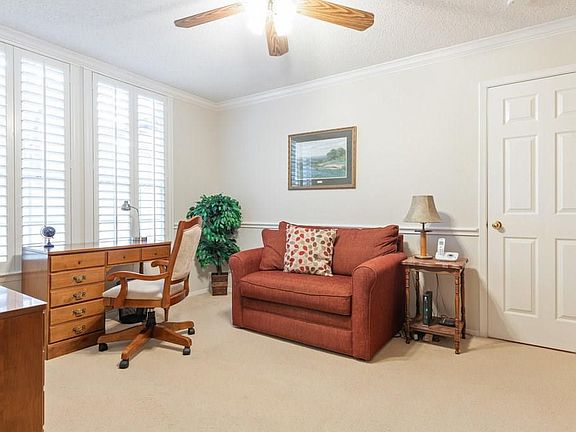 3rd image of 12402 Von Herff Ct