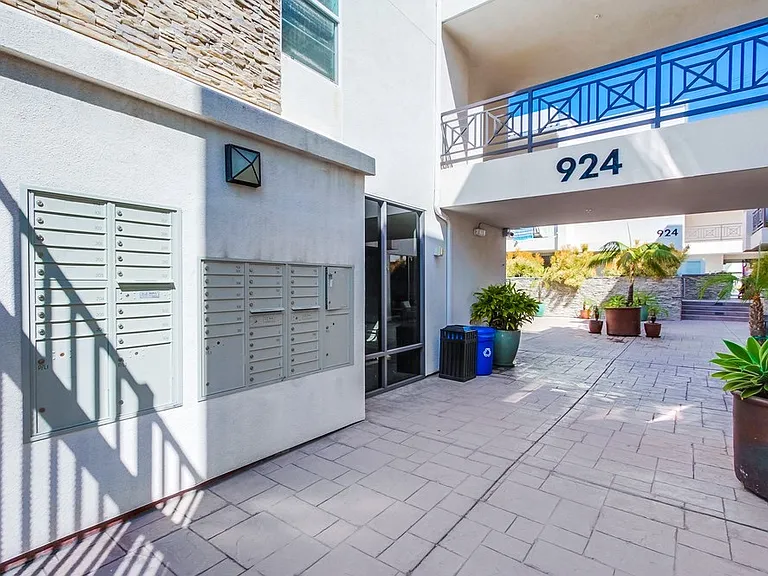 924 Hornblend St #311 — Photo 22