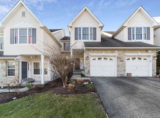 56 Lincoln Dr, Downingtown, PA 19335