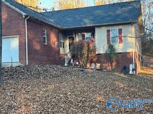 5635 River Oak Dr N, Gadsden, AL 35907