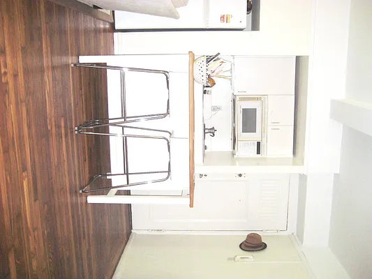 Rented by Segallis Real Estate | media 8