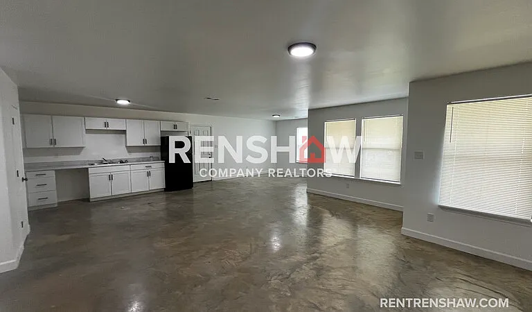 315 Glencoe Rd — Photo 4